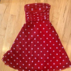 Polkadot party dress, retro vibe